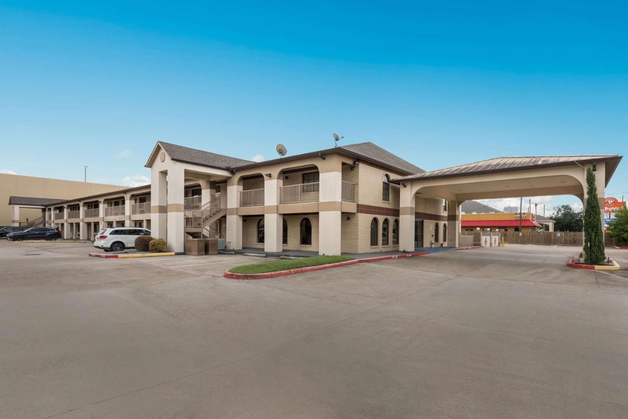 Surestay Hotel By Best Western Deer Park Exterior foto